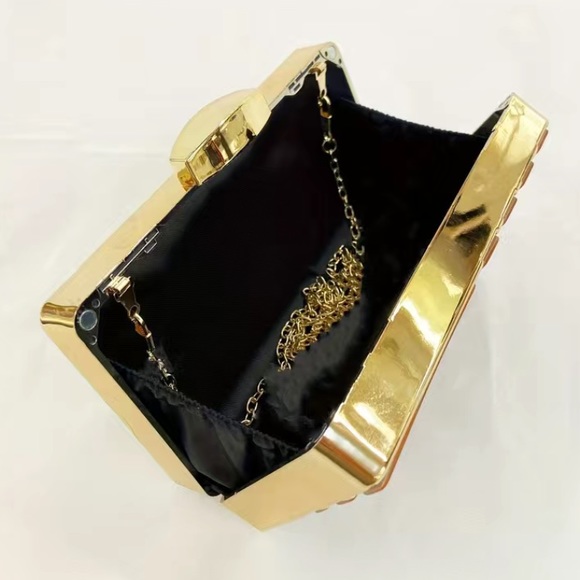 Luxe cream gold color party formal clutch - Picture 6 of 12